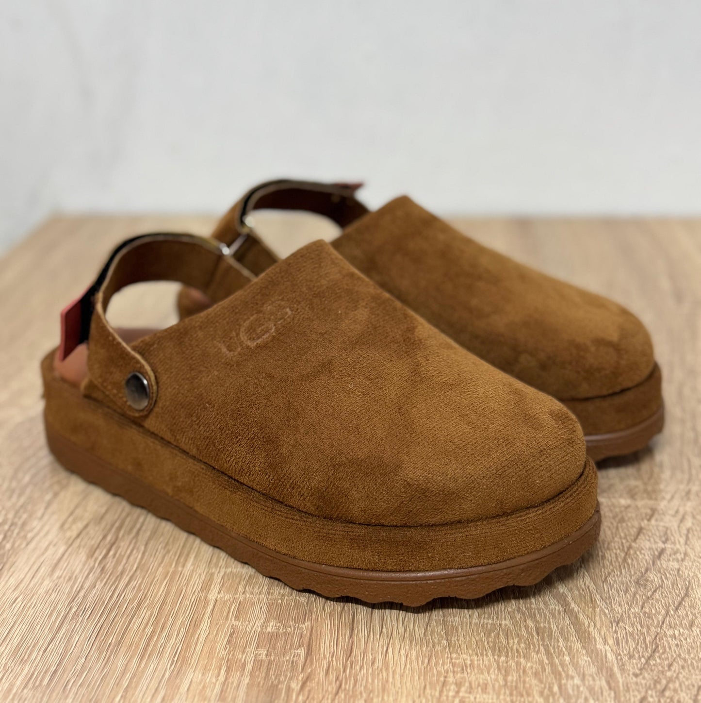 Sabot UGG Goldenstar 2025