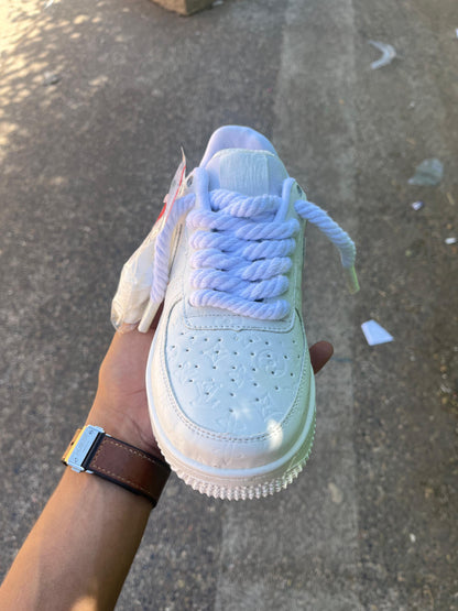 Pack ( NIKE Cherwita + LV )