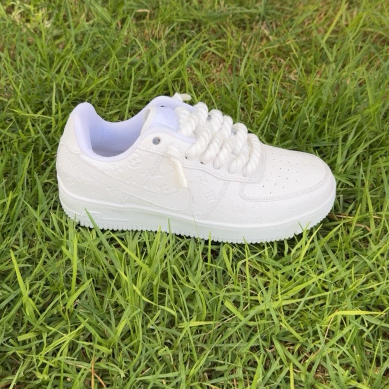 Pack LV ( Blanc + Noir )